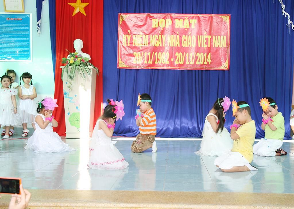 anh bia facebook tinh yeu dep buon