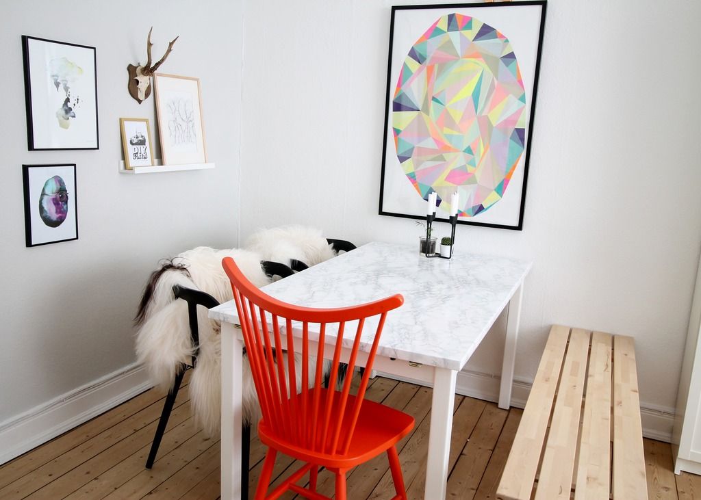 Selvklæbende marmor folie på spisebord diy