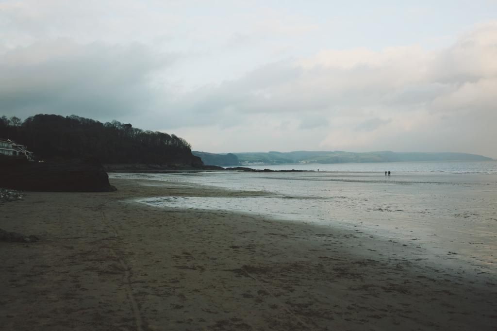 saundersfoot beach wales winter